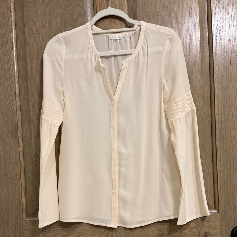 Ecru Cream Long Sleeve Button Down 100%  Silk Blouse size XS